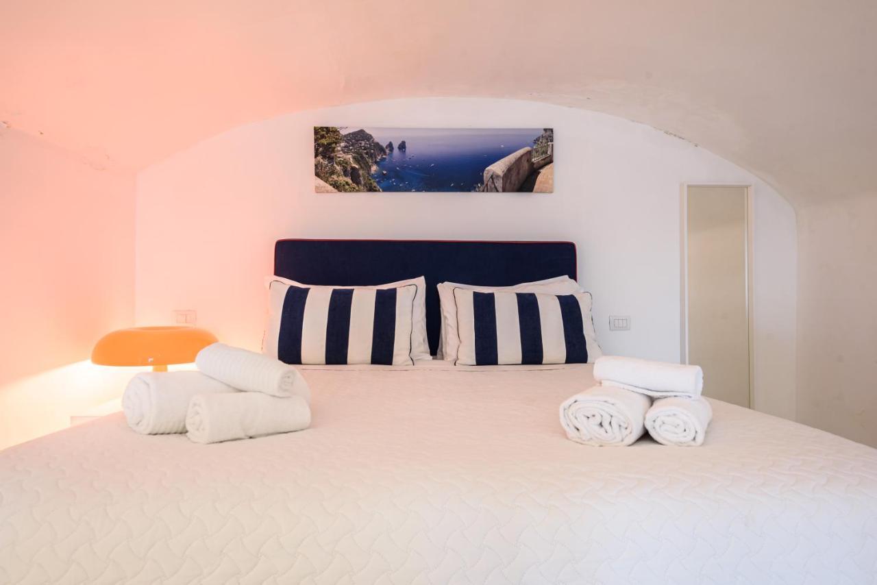 A Fenestella Caprese - Vista Mare Apartment กาปรี ภายนอก รูปภาพ