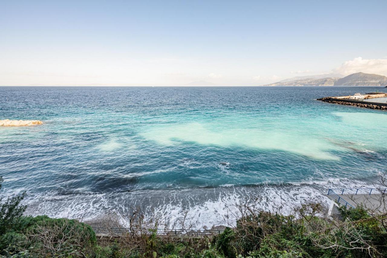 A Fenestella Caprese - Vista Mare Apartment กาปรี ภายนอก รูปภาพ